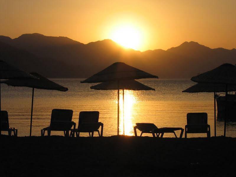 Zeybek Hotel Turunç Buitenkant foto